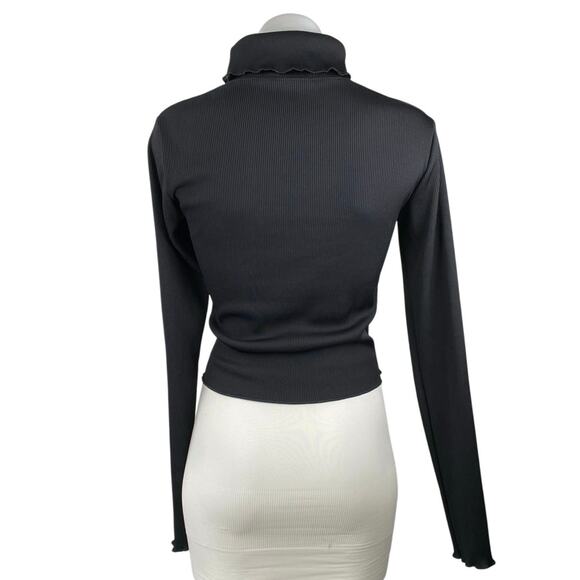 Nike Women's Black Ribbed Knit Long Sleeve Turtle Neck Crop Sweater Tops Size S - Picture 3 of 5